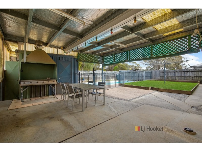 22 Robson Avenue, Gorokan NSW 2263