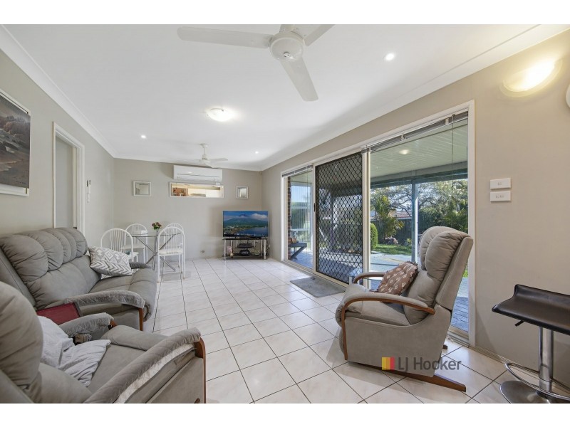 118 Roper Road, Blue Haven NSW 2262