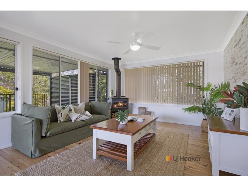 42 Murrawal Road, Wyongah NSW 2259