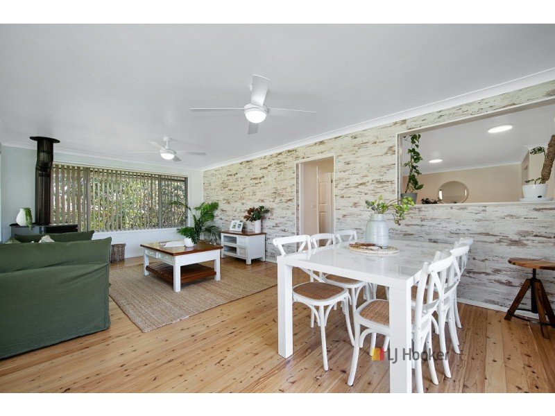 42 Murrawal Road, Wyongah NSW 2259