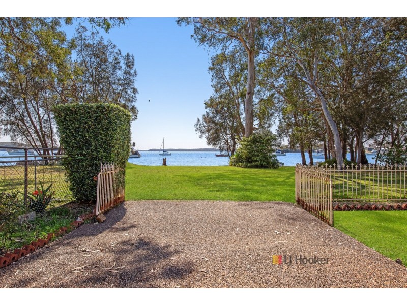 51 Kullaroo Road, Summerland Point NSW 2259