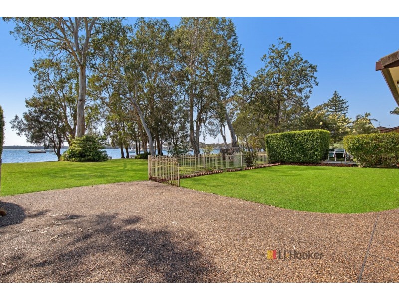 51 Kullaroo Road, Summerland Point NSW 2259