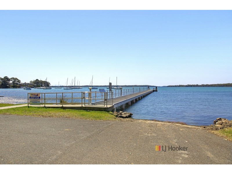 21 Grace Street, Mannering Park NSW 2259