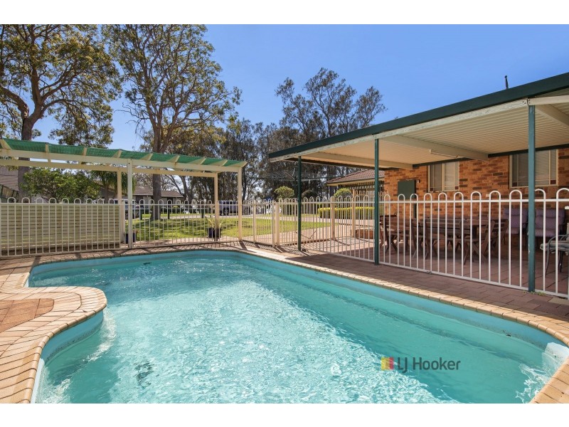 2A Friday Street, Tuggerawong NSW 2259