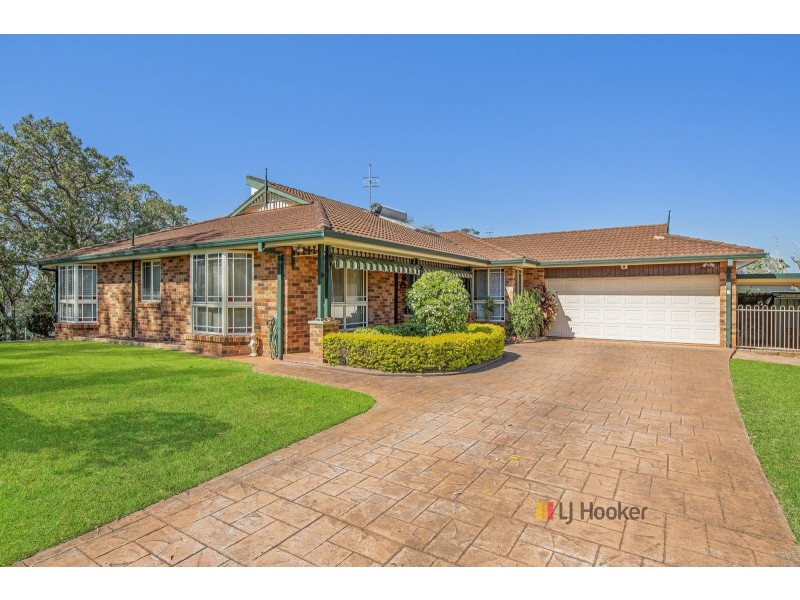 2A Friday Street, Tuggerawong NSW 2259