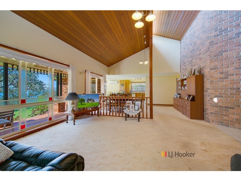 2A Friday Street, Tuggerawong NSW 2259