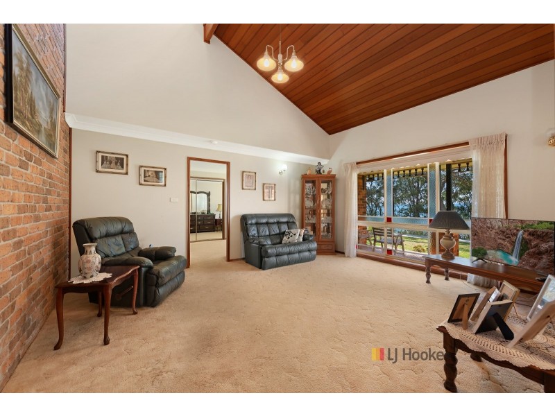 2A Friday Street, Tuggerawong NSW 2259