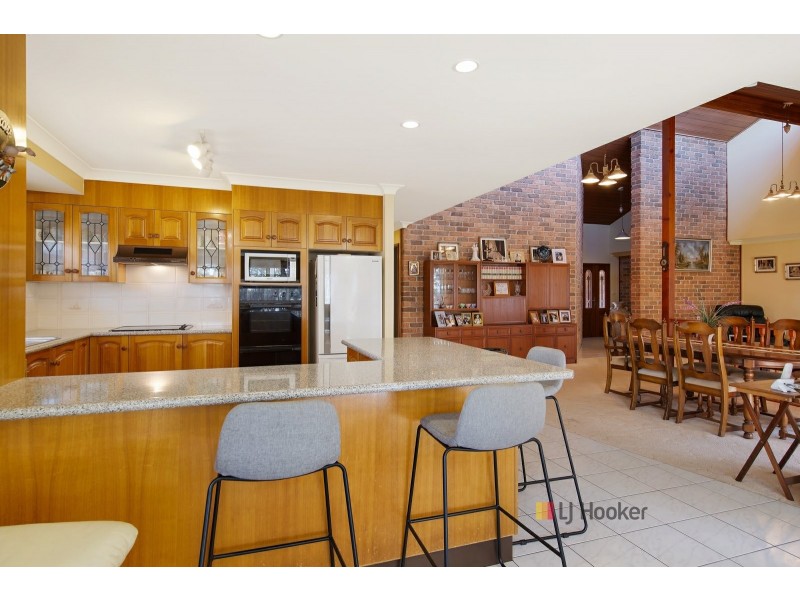 2A Friday Street, Tuggerawong NSW 2259