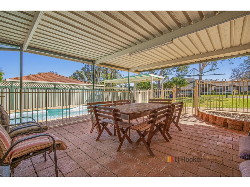 2A Friday Street, Tuggerawong NSW 2259