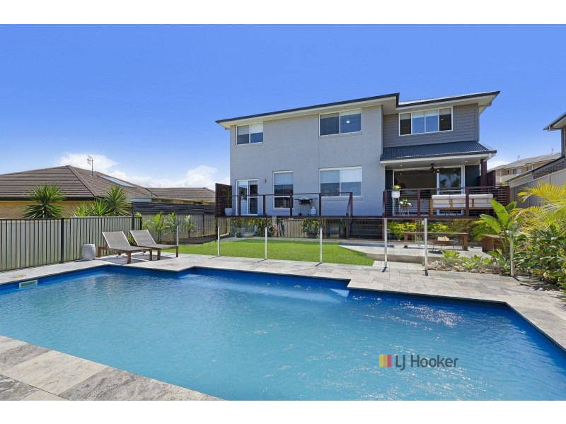 18 Haven Crescent, Woongarrah NSW 2259