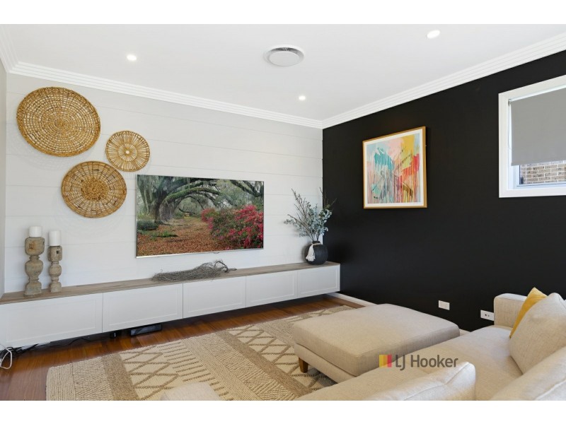 18 Haven Crescent, Woongarrah NSW 2259