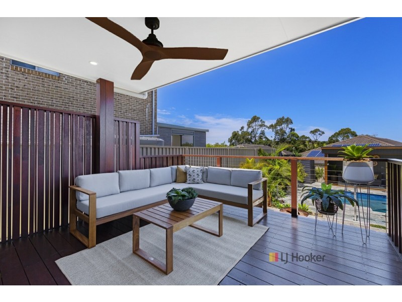 18 Haven Crescent, Woongarrah NSW 2259