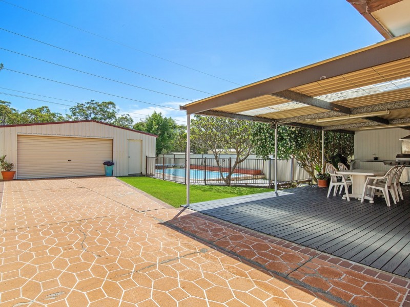 6 Deakin Avenue, Lake Munmorah NSW 2259