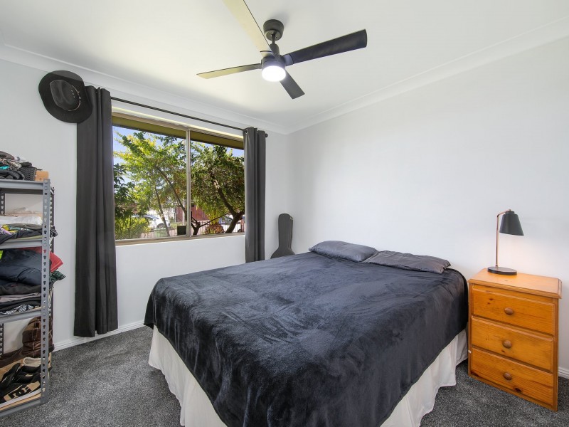 6 Deakin Avenue, Lake Munmorah NSW 2259