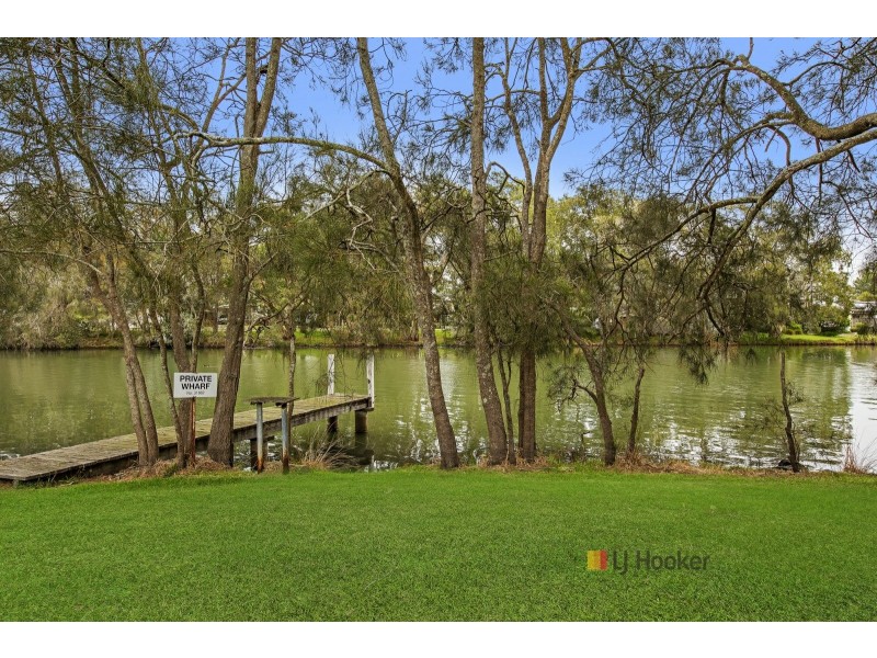 4/3 Lake Street, Budgewoi NSW 2262