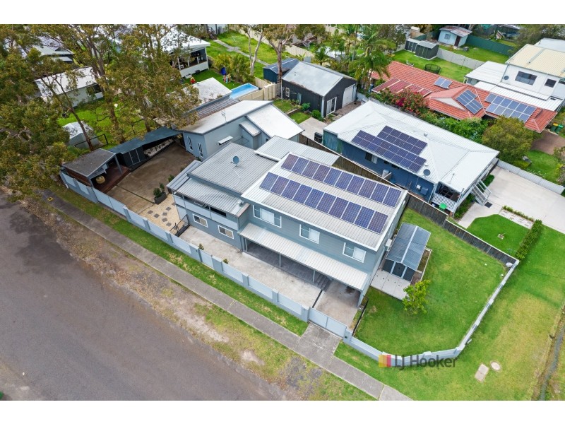 43 Queens Road, Lake Munmorah NSW 2259