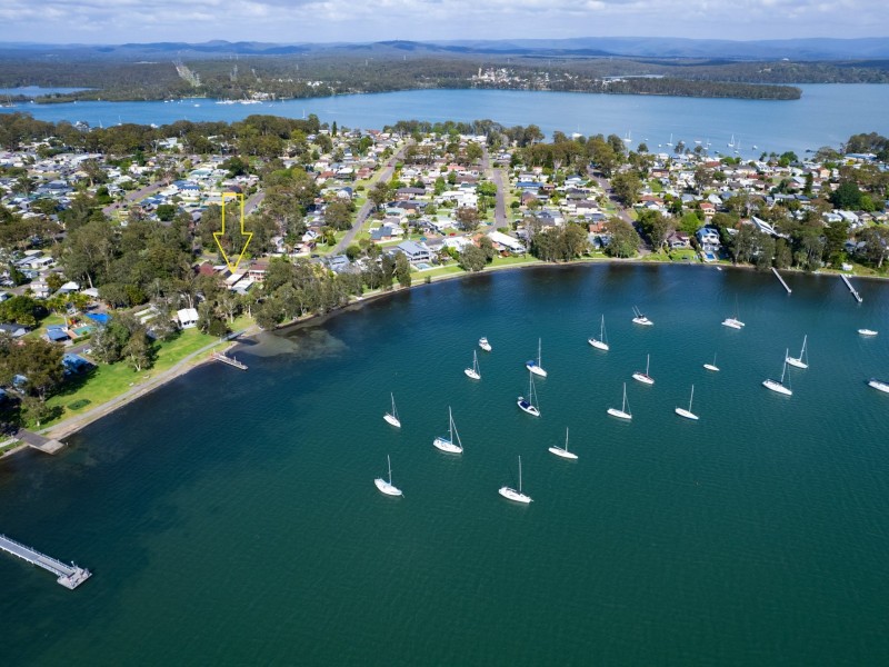 44 Gymea Crescent, Mannering Park NSW 2259