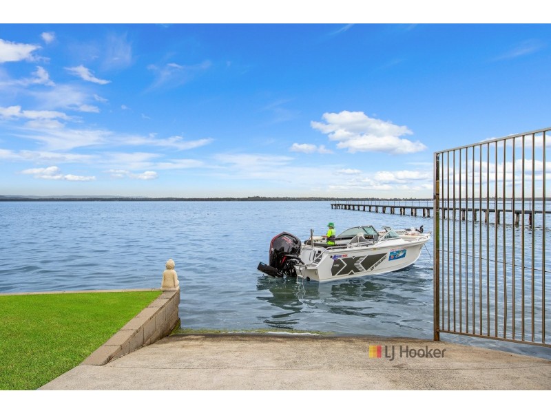 144 Main Road, Toukley NSW 2263
