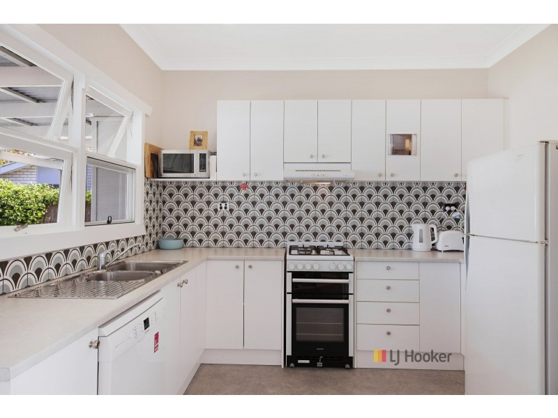 6 Huene Avenue, Halekulani NSW 2262