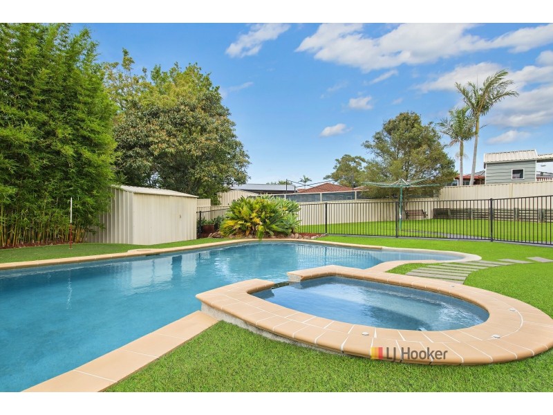 8 Swindon Close, Lake Haven NSW 2263