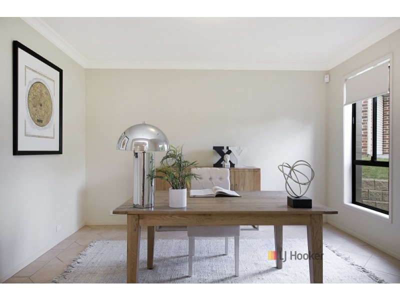 8 Swindon Close, Lake Haven NSW 2263