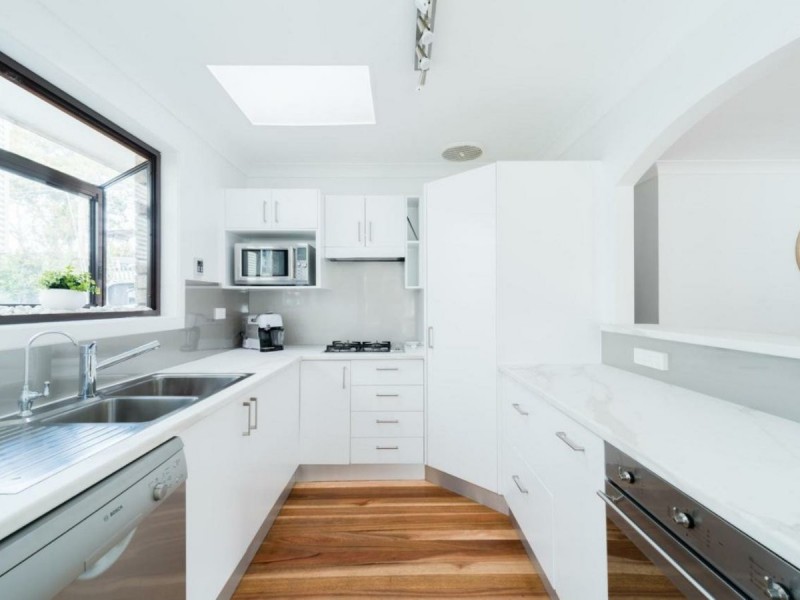 21 Lakeshore Avenue, Kingfisher Shores NSW 2259