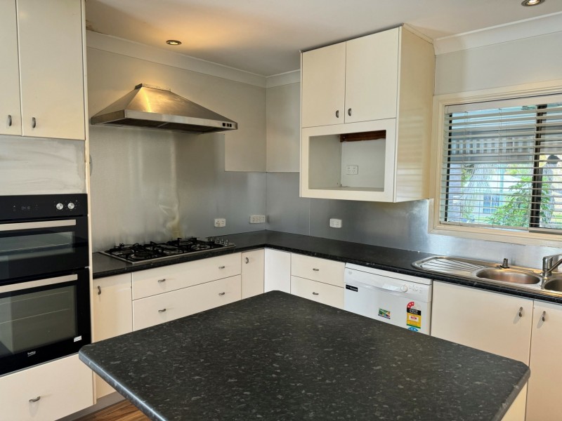 15 Boronia Avenue, Lake Munmorah NSW 2259