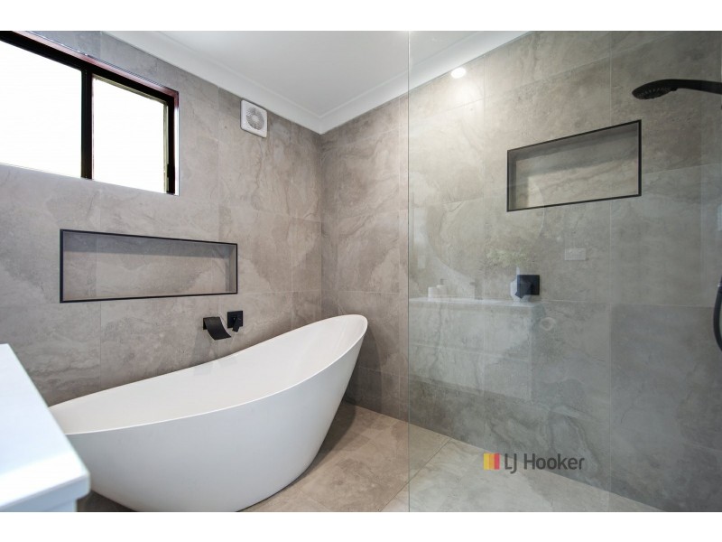 43 Queens Road, Lake Munmorah NSW 2259