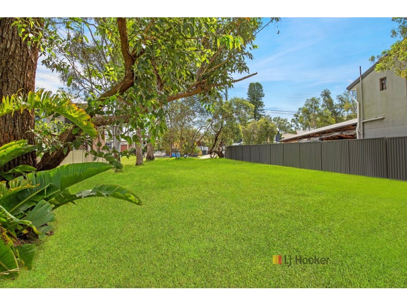 53 Lloyd Avenue, Chain Valley Bay NSW 2259