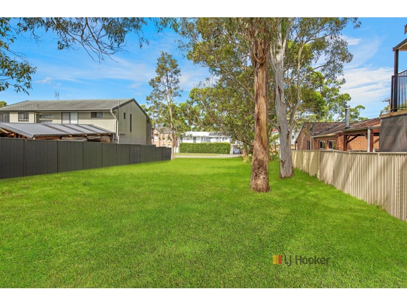 53 Lloyd Avenue, Chain Valley Bay NSW 2259
