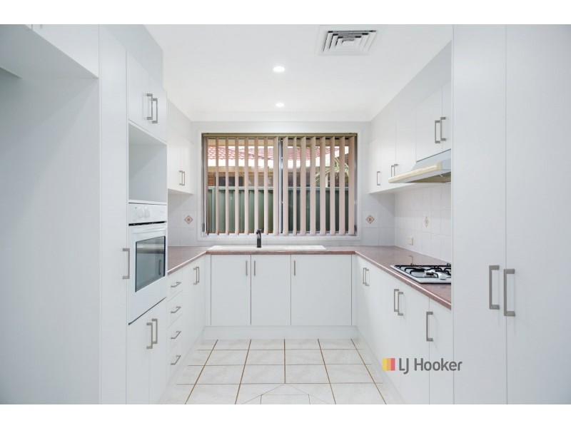 10 Duntroon Close, Hamlyn Terrace NSW 2259