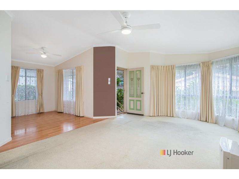 33/2 Mulloway Road, Chain Valley Bay NSW 2259