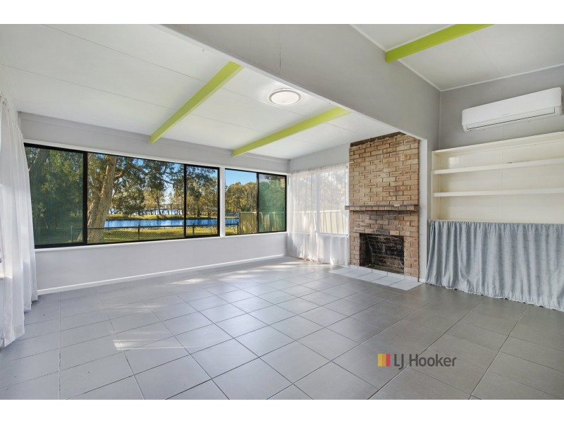11 Natuna Avenue, Budgewoi NSW 2262