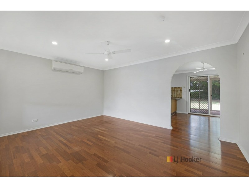 11 Fourth Avenue, Toukley NSW 2263