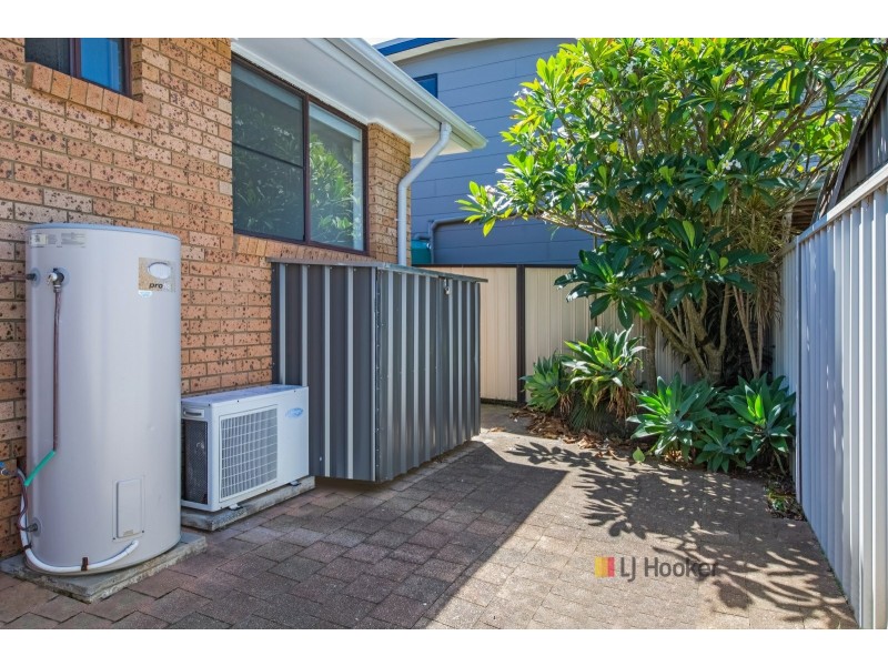 2/9 Koowong Road, Gwandalan NSW 2259