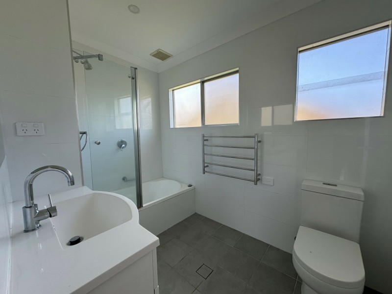 33 Dianne Avenue, Lake Munmorah NSW 2259