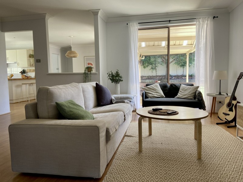 11 Shearer Crescent, Blue Haven NSW 2262