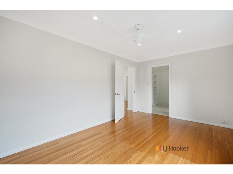 23 Warner Avenue, Tuggerawong NSW 2259