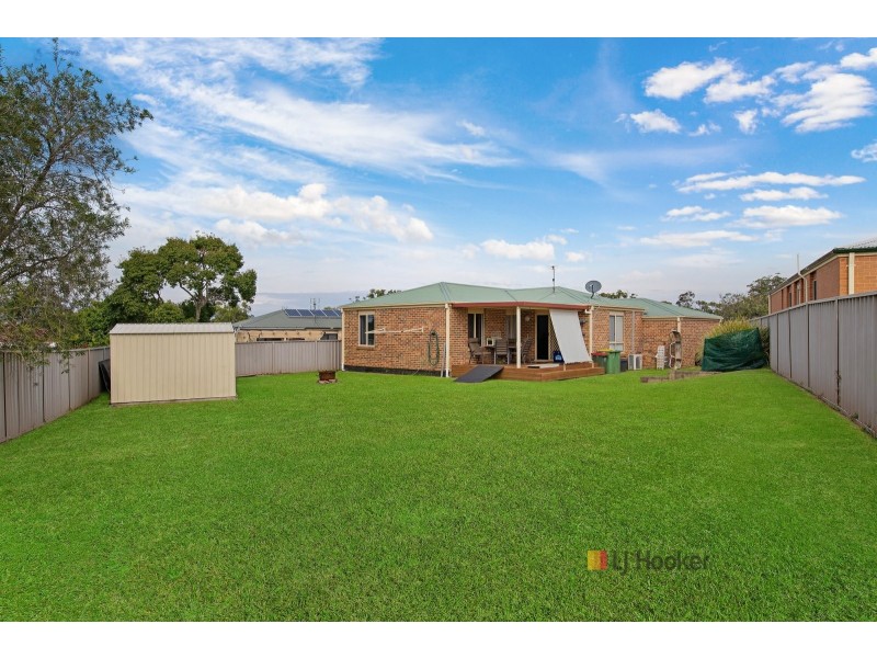 15 Radford Place, Lake Munmorah NSW 2259