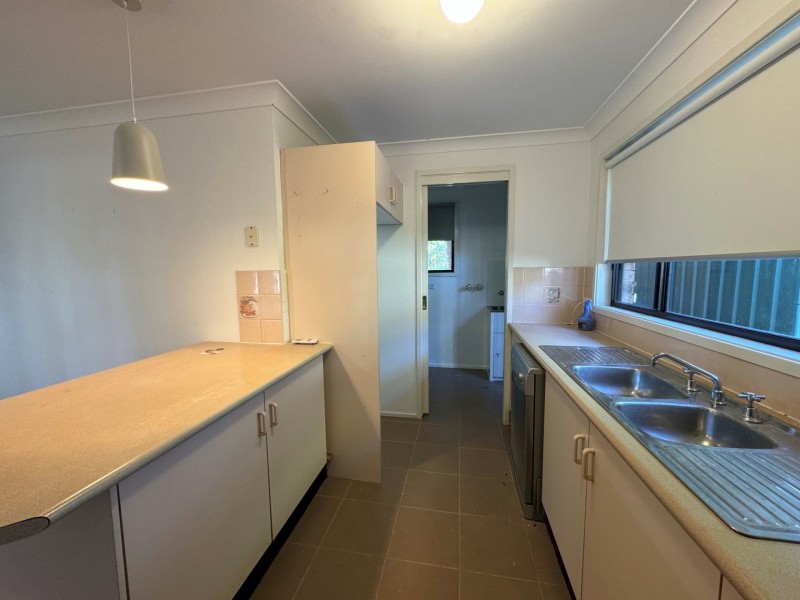 10 Parton Close, Buff Point NSW 2262