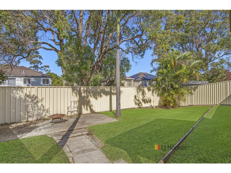 18 Waugh Close, Blue Haven NSW 2262