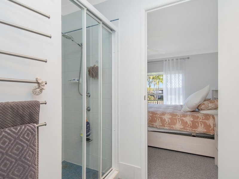 17 Sunset Parade, Chain Valley Bay NSW 2259