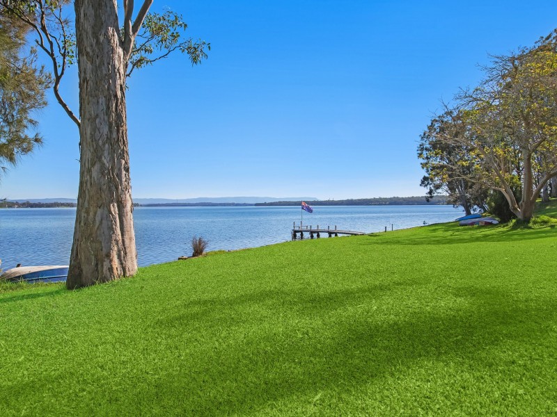 17 Sunset Parade, Chain Valley Bay NSW 2259