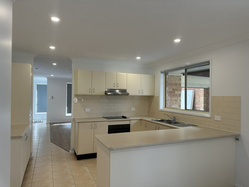 41 Mckellar Boulevard, Blue Haven NSW 2262