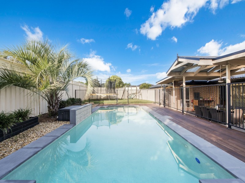 2 Flame Tree Close, Hamlyn Terrace NSW 2259