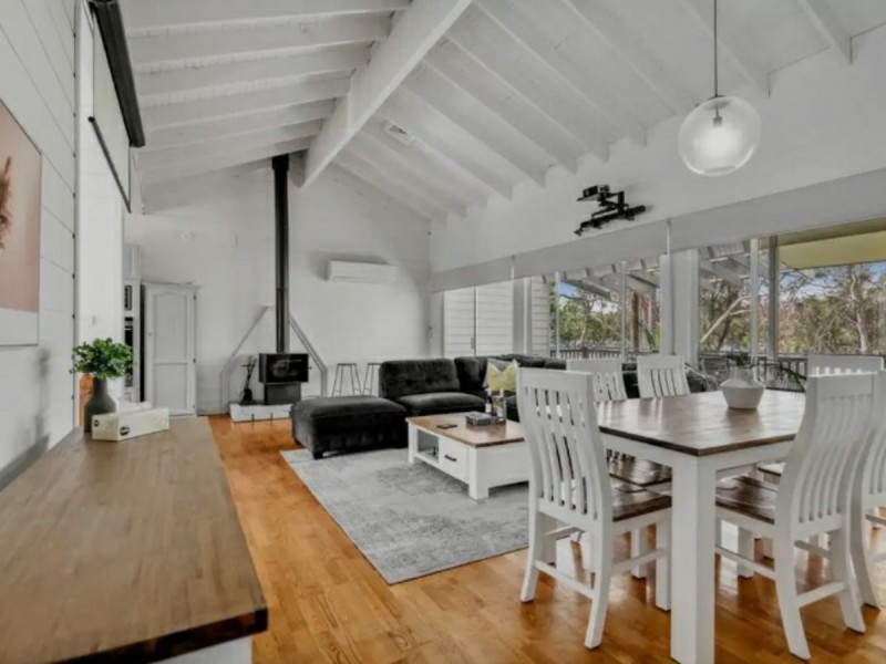 62 Lloyd Avenue, Chain Valley Bay NSW 2259