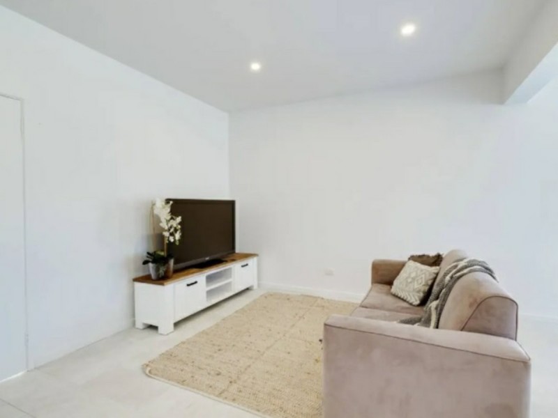 62A Lloyd Avenue, Chain Valley Bay NSW 2259