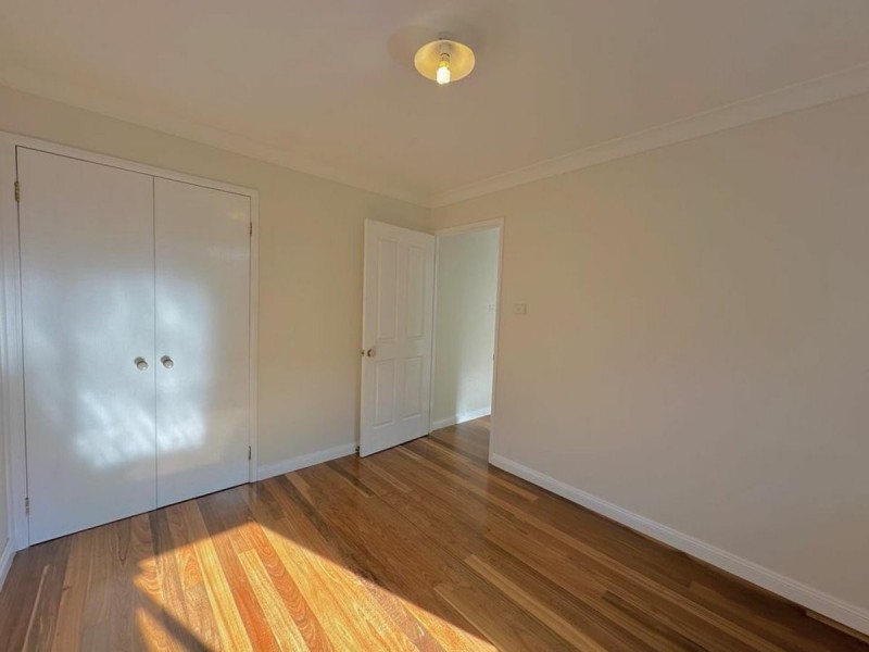 24 Delia Avenue, Budgewoi NSW 2262