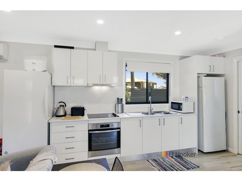 37a Woodland Parkway, Buff Point NSW 2262