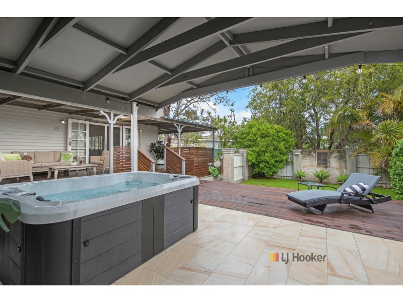 30 Coonanga Avenue, Budgewoi NSW 2262